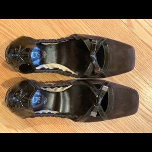 Tod’s Brown Suede & Patent Leather Ballerinas